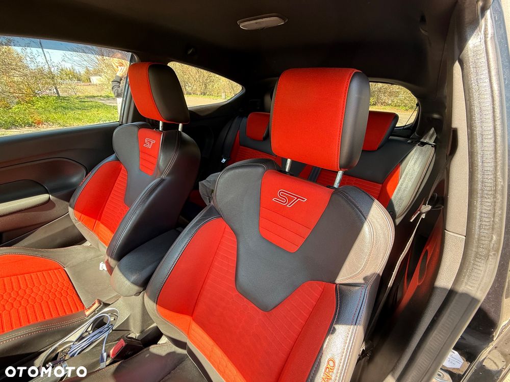 Ford Fiesta 1.6 EcoBoost ST - 6