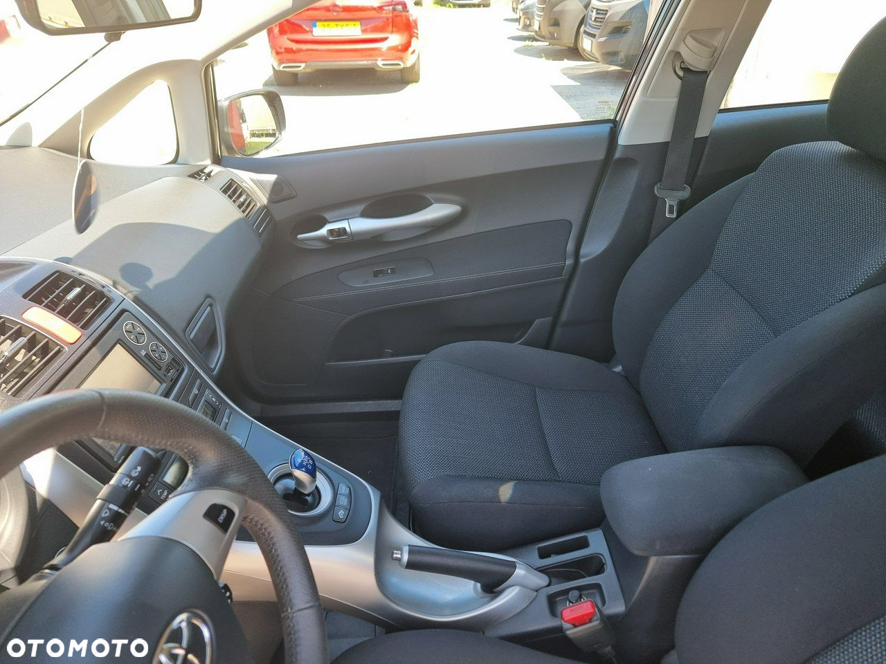 Toyota Auris - 12