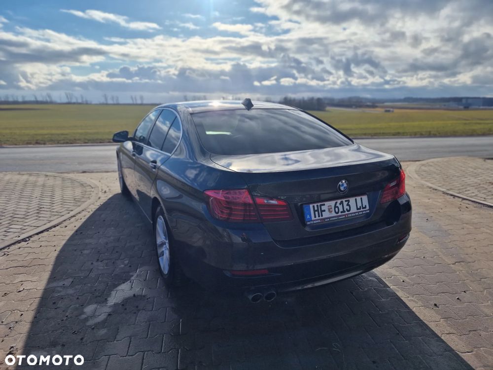 BMW Seria 5 518d - 14