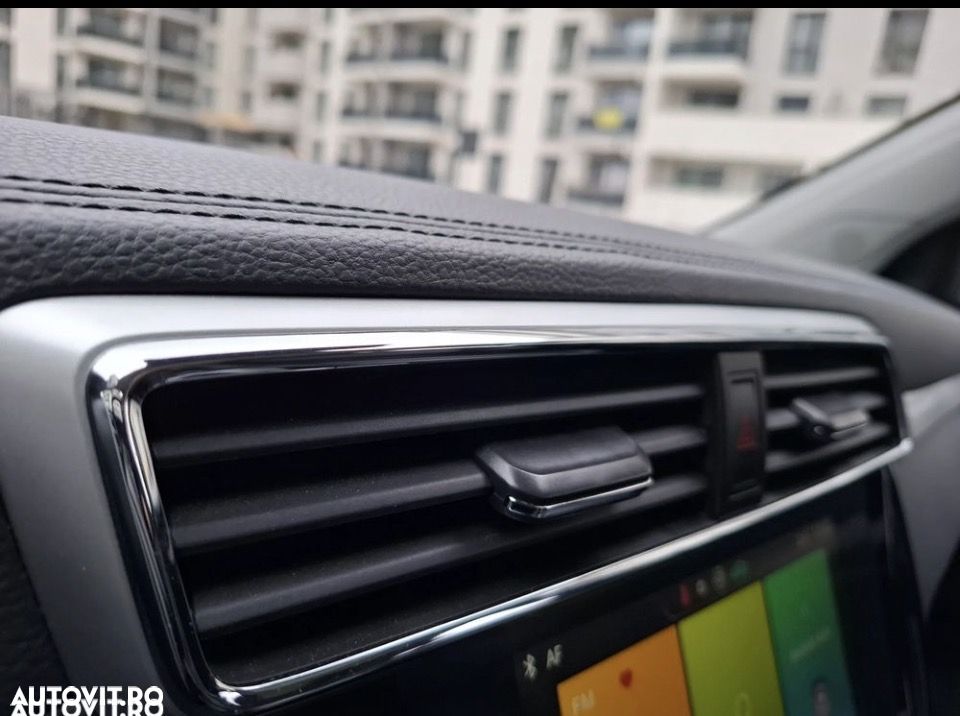 MG ZS EV Luxury - 12