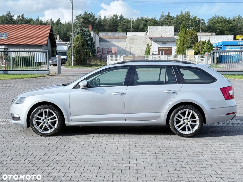 Skoda Octavia 2.0 TDI Ambition DSG - 2