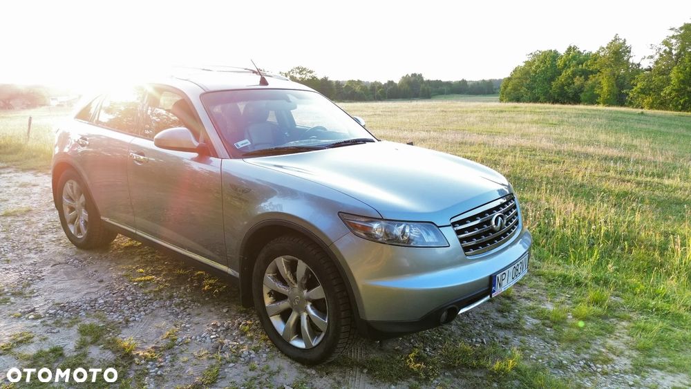 Infiniti FX FX35 - 9