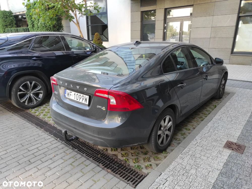 Volvo S60 D2 Summum - 6