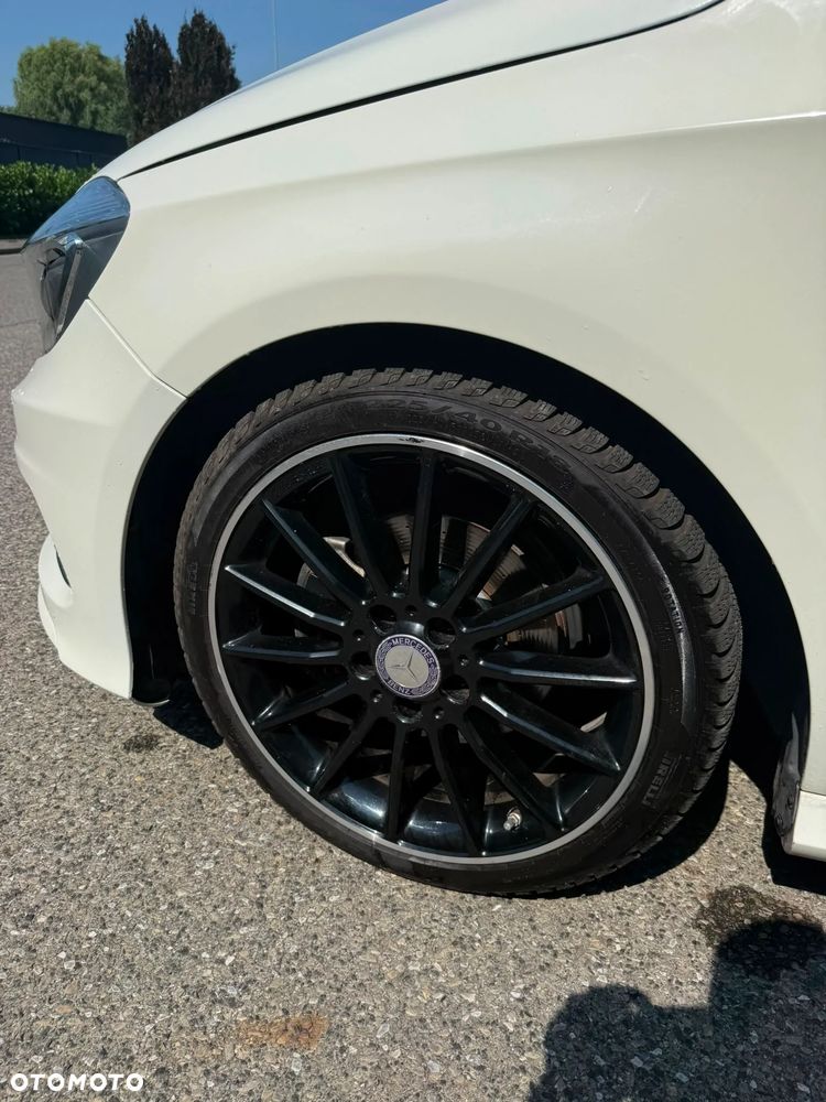 Mercedes-Benz Klasa A 180 AMG Line - 17