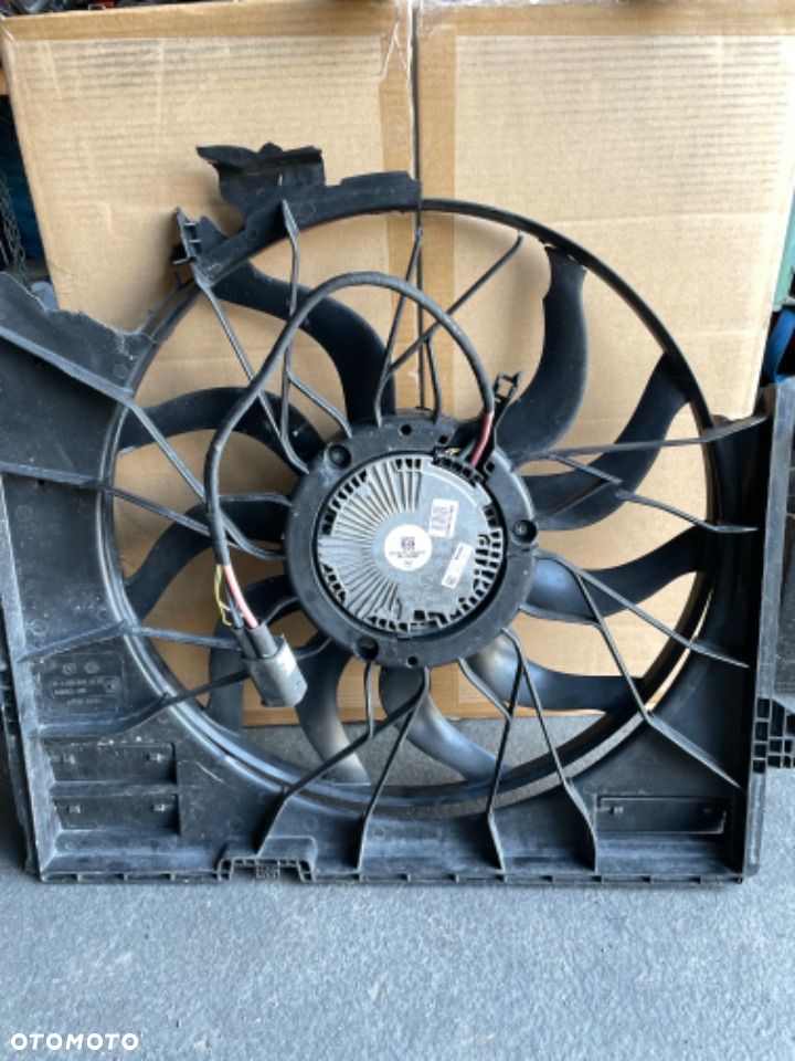 MERCEDES ml 166 GL GLS x klasa w470 silnik wentylatora a0999064000 silnik 850w - 2
