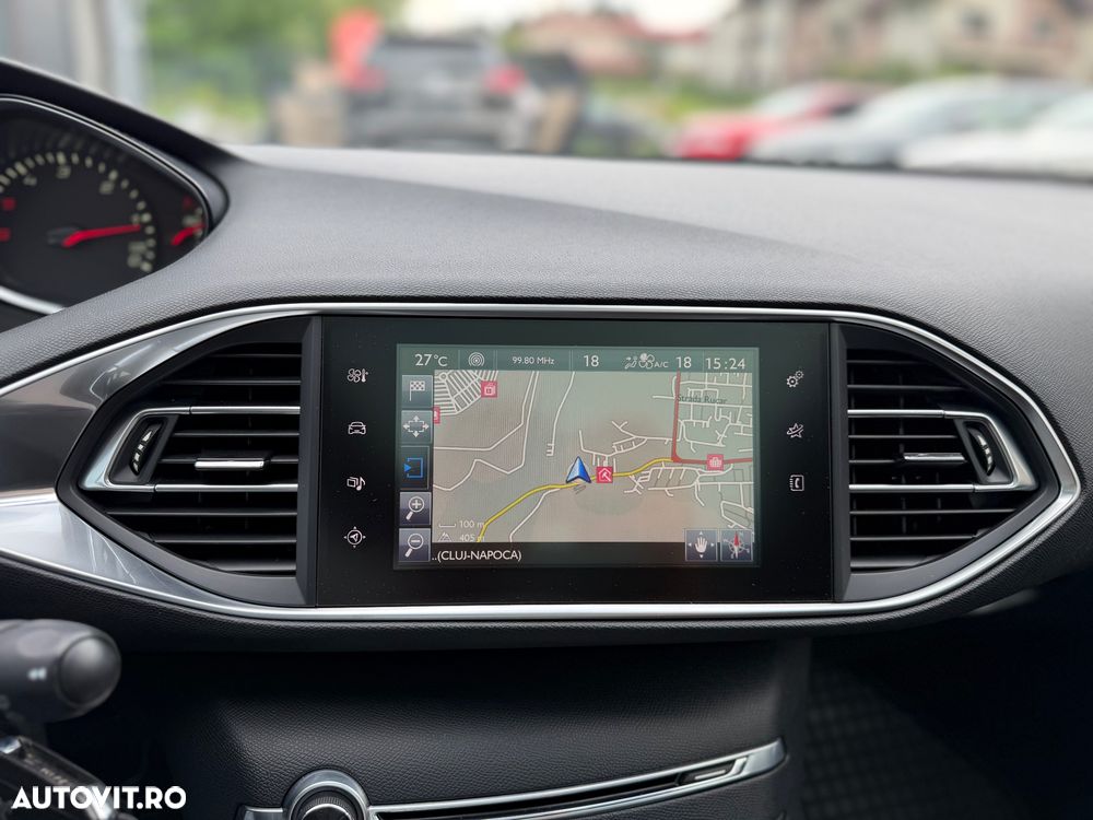 Peugeot 308 1.6HDi Premium - 28