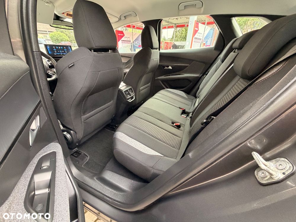 Peugeot 3008 BlueHDi 130 Stop & Start EAT8 Active - 10