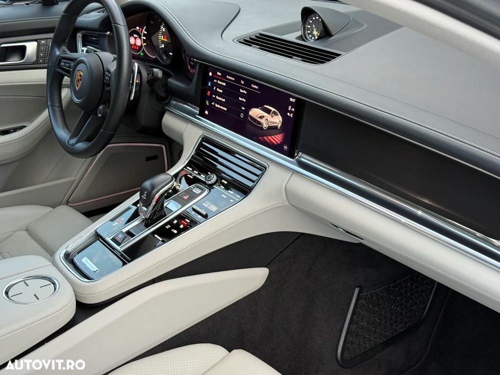 Porsche Panamera - 14