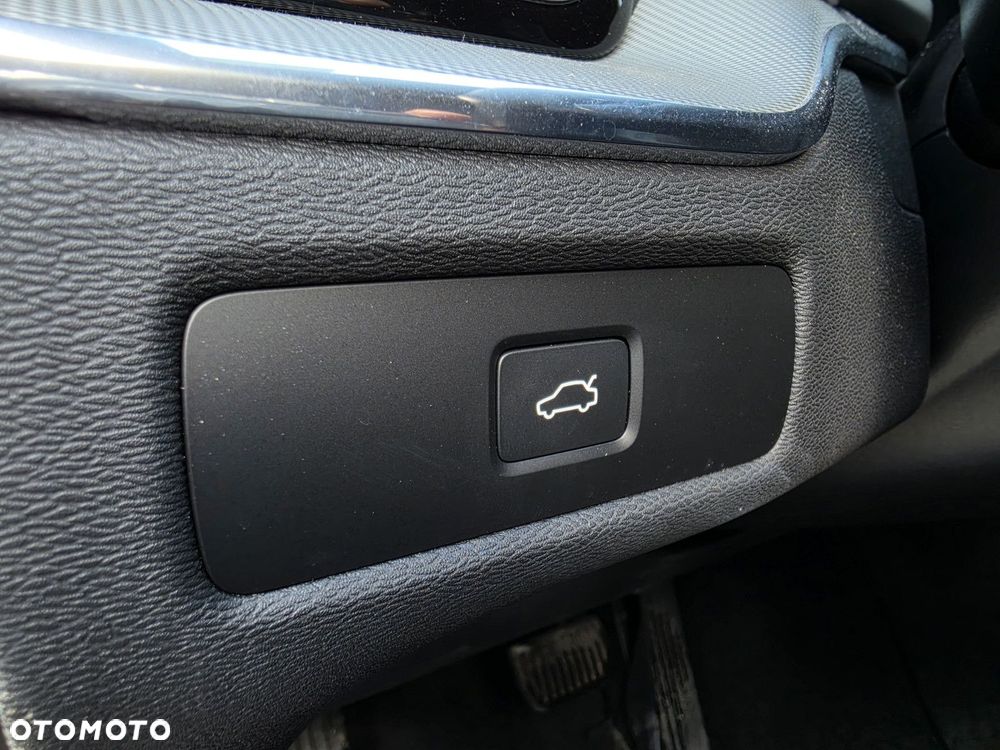 Volvo XC 60 - 22