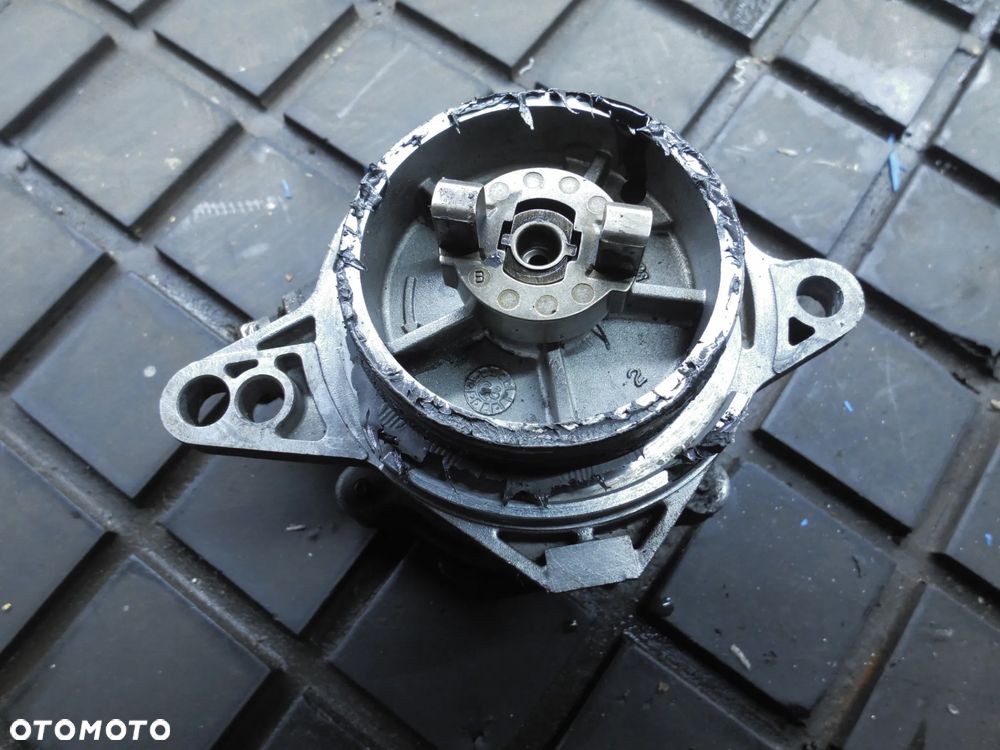 POMPA VACUM BMW E46 2.0D 136KM 2249939 POSIADAM 2 SZT - 2