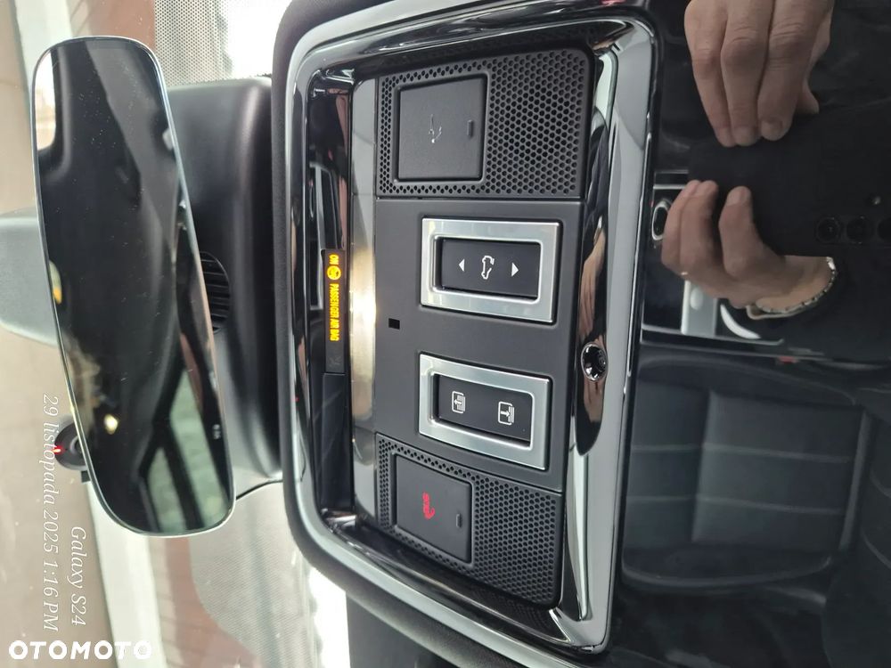 Land Rover Range Rover Velar 2.0 SD4 R-Dynamic SE - 21