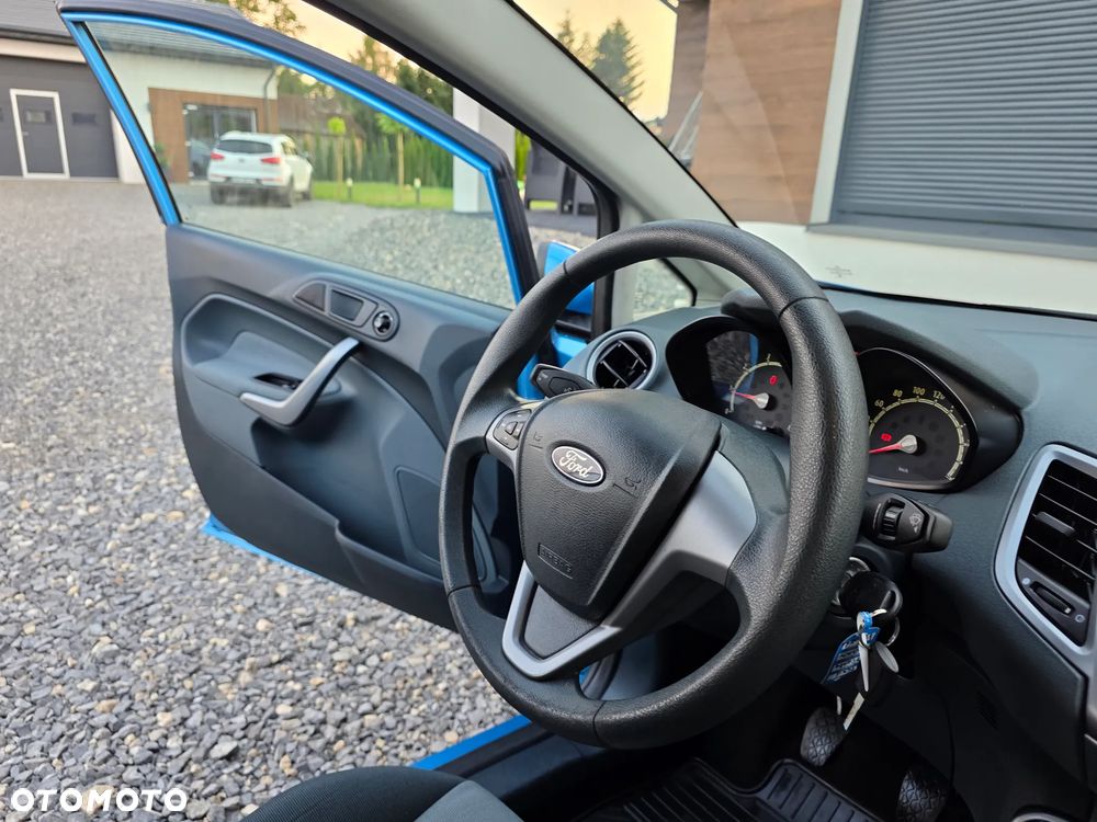 Ford Fiesta 1.25 Trend - 29