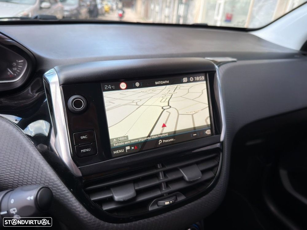 Peugeot 208 1.2 PureTech Signature - 14