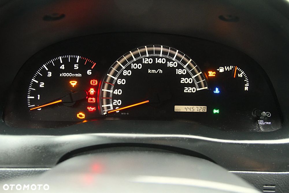 Toyota Avensis Verso D-4D Sol - 25
