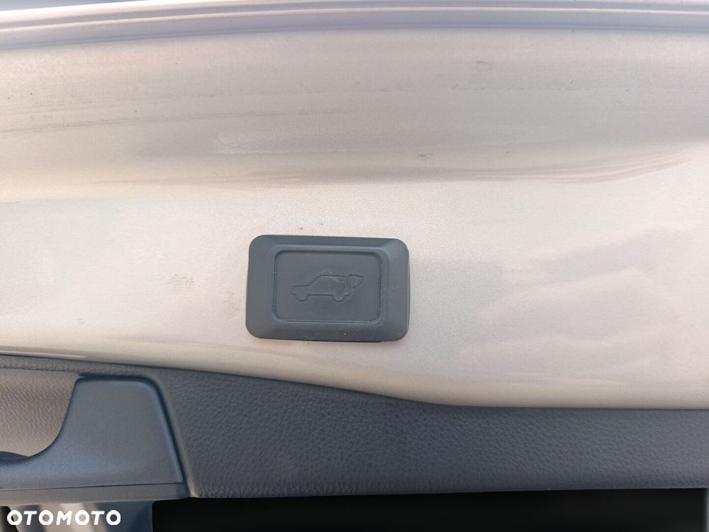 Toyota RAV4 2.5 Hybrid Executive 4x4 - 37