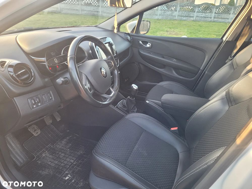 Renault Clio - 5