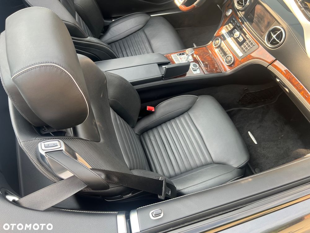 Mercedes-Benz SL 500 7G-TRONIC - 13