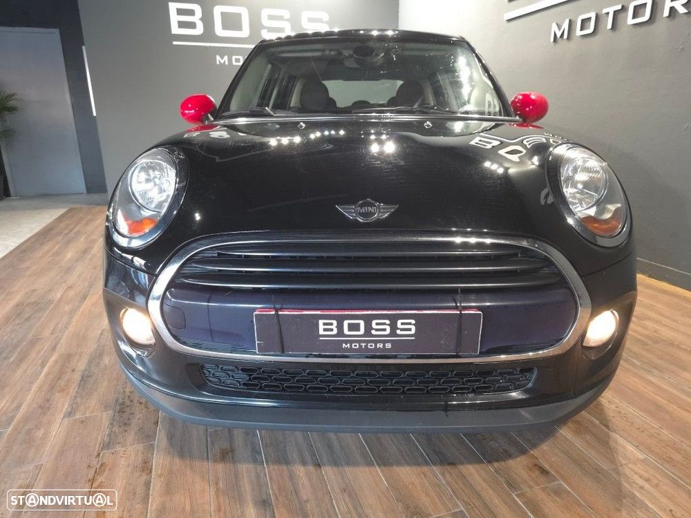MINI 5 Portas Cooper D - 9