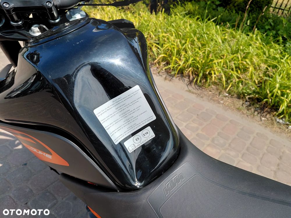 KTM Duke 125 - 16