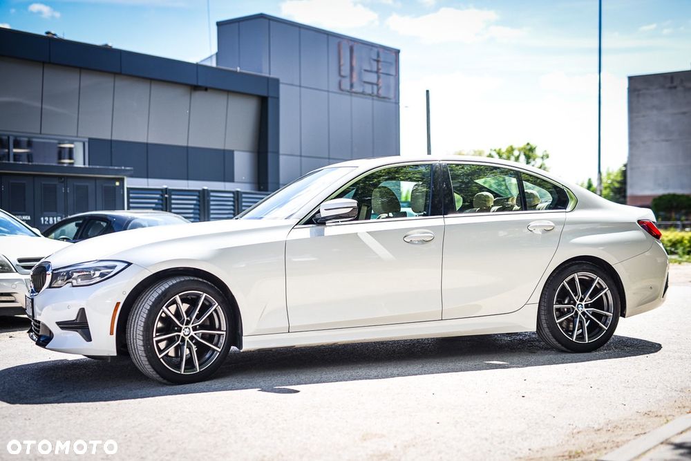 BMW Seria 3 330i Sport Line sport - 6