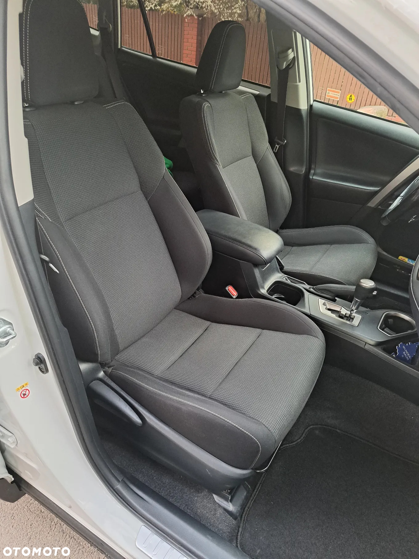 Toyota RAV4 Hybrid Premium 4x2 - 8