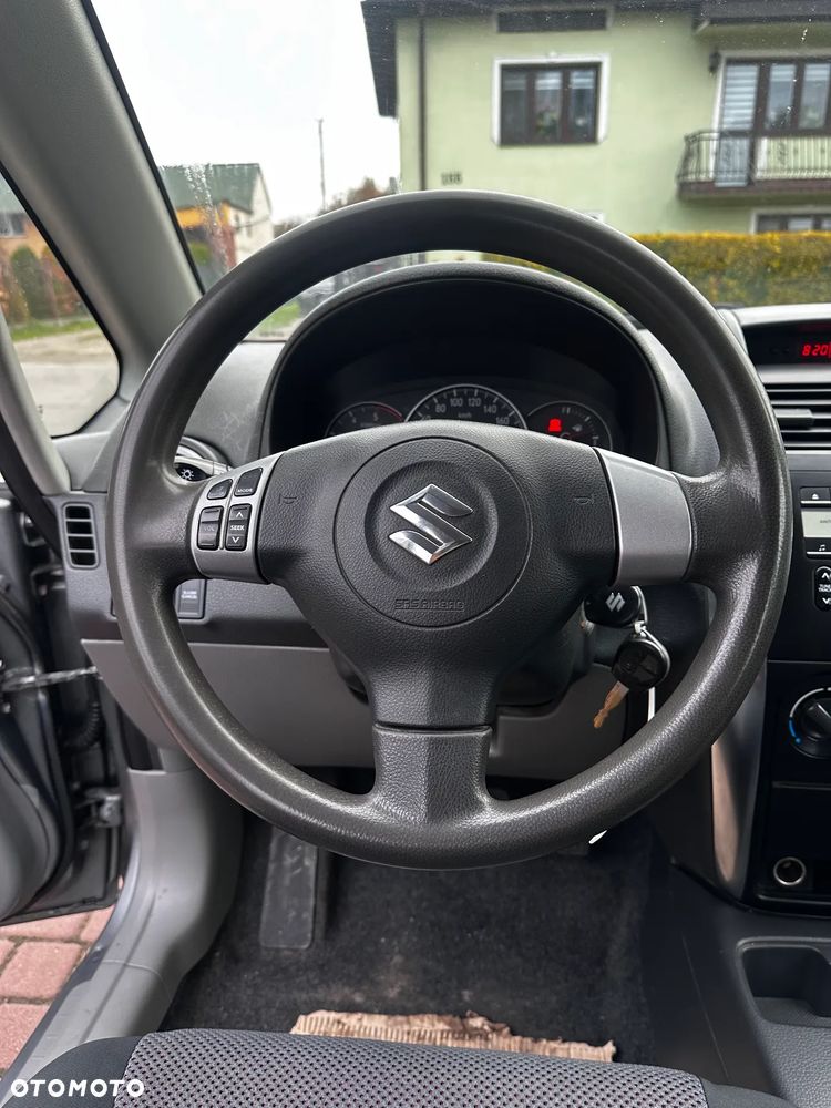 Suzuki SX4 1.6 DDiS Comfort - 13