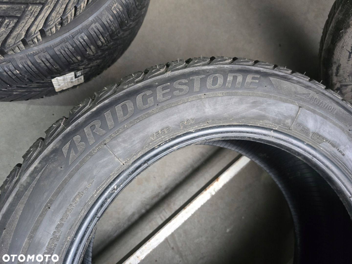 BRIDGESTONE BLIZZAK LM-32 235/55R17 103V 6mm 2x - 5