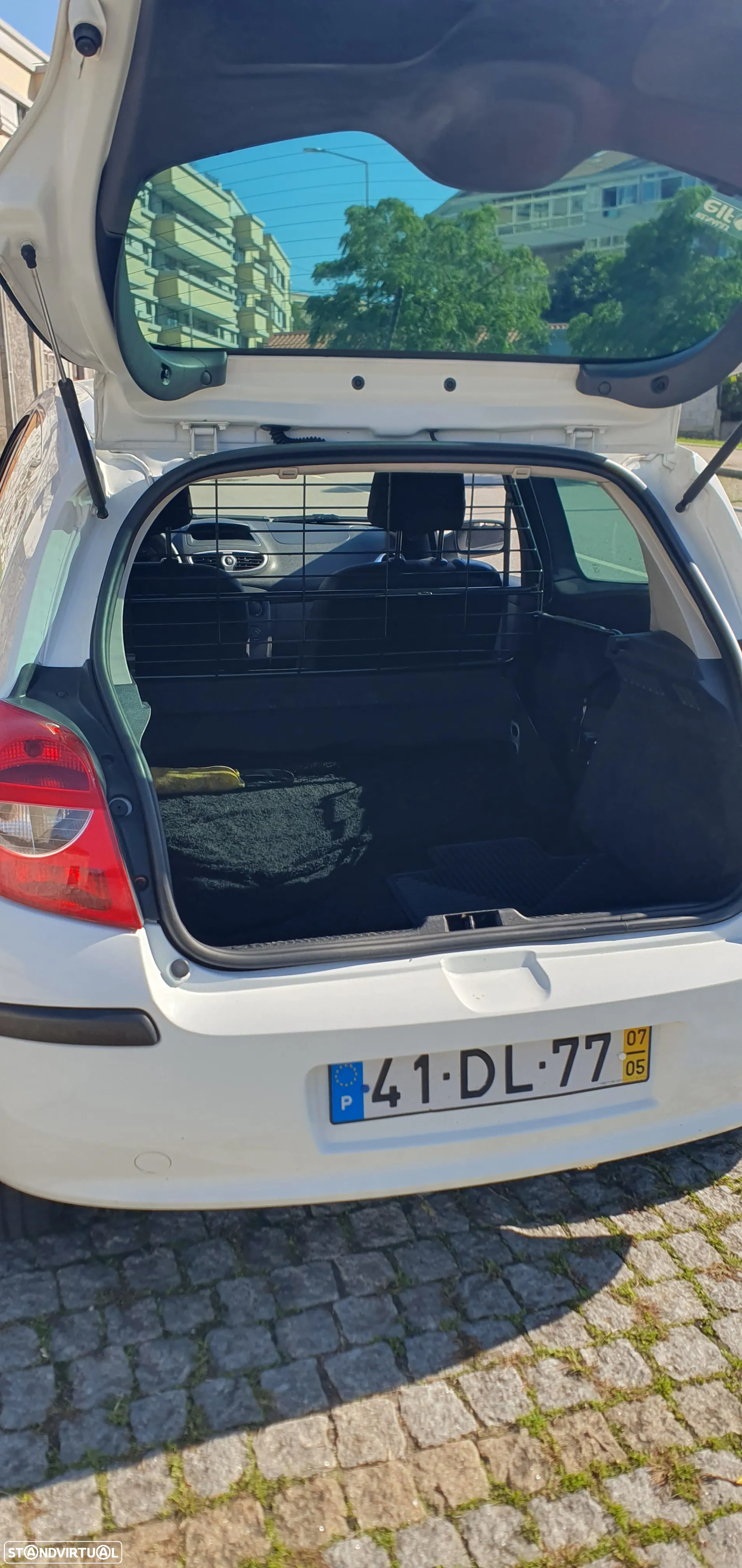 Renault Clio - 7