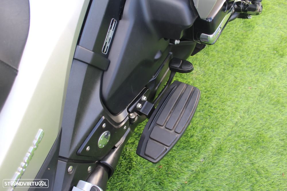 Honda Goldwing GL 1800 - 15