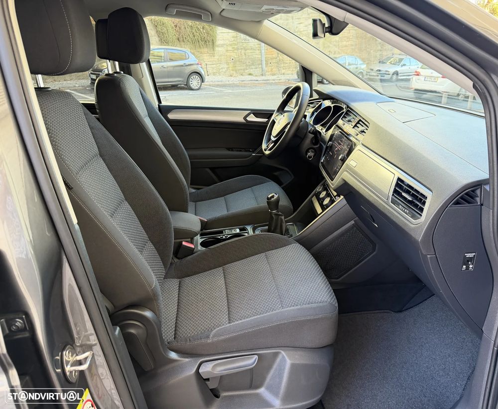 VW Touran 1.6 TDI Confortline - 19