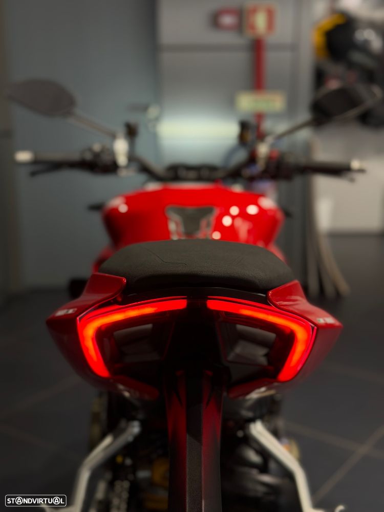 Ducati Streetfighter V4 S - 4