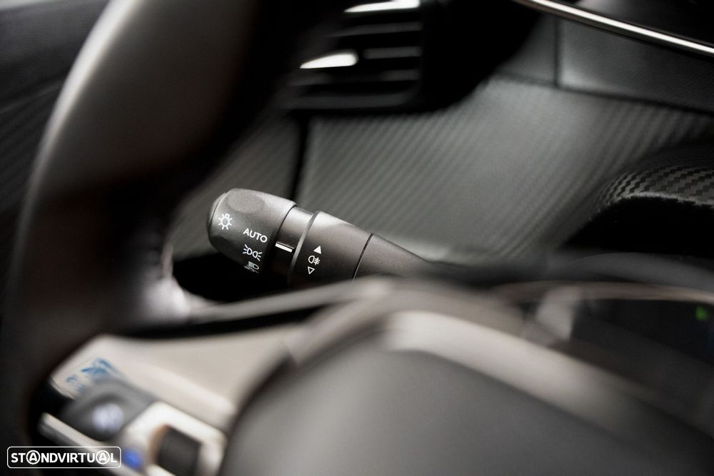 Peugeot e-2008 50 kWh Allure Pack - 11