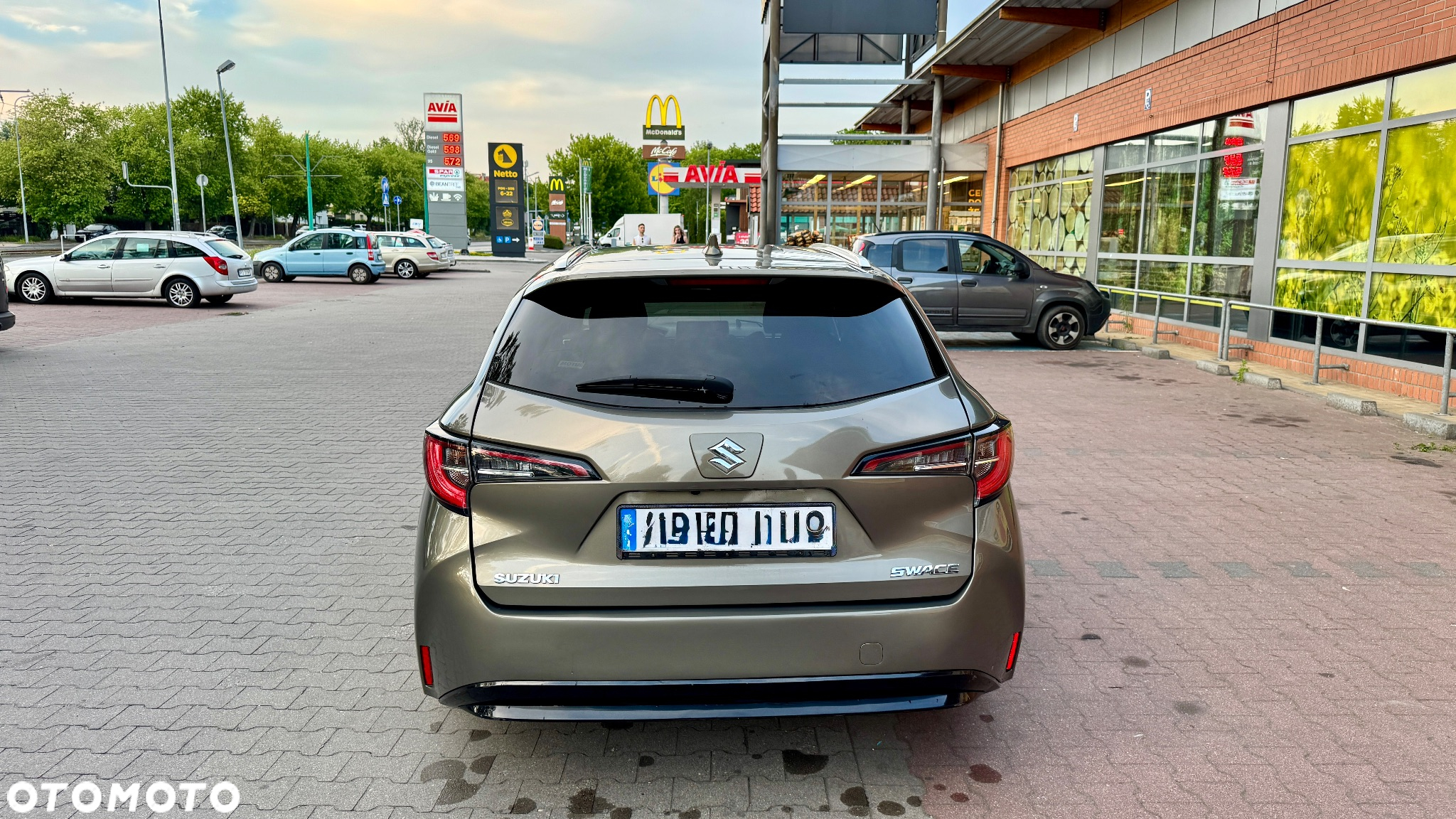 Toyota Corolla 1.8 Hybrid Comfort - 5