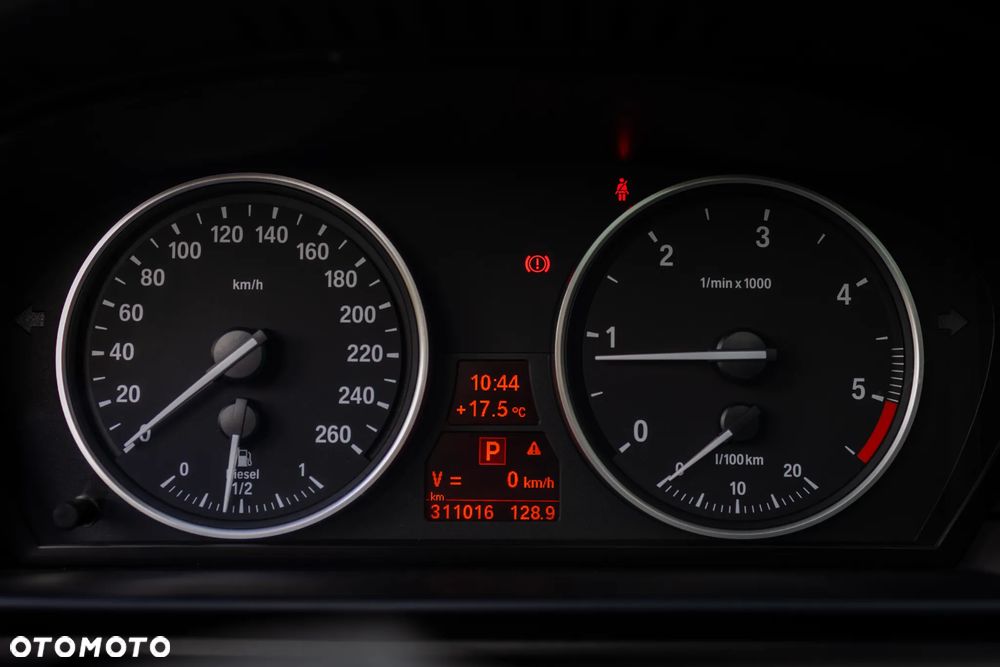 BMW Seria 5 520d Edition Exclusive - 9