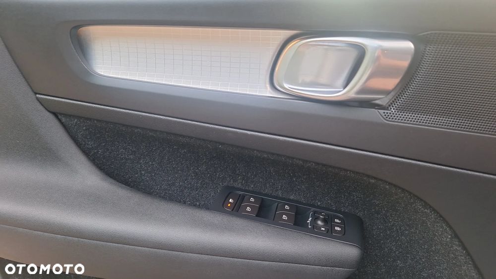 Volvo XC 40 T3 Inscription - 13