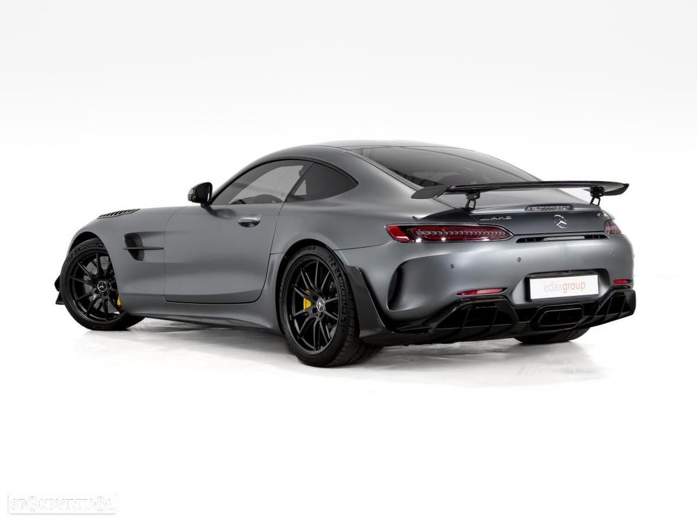 Mercedes-Benz AMG GT R - 4