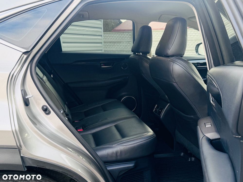 Lexus NX 200t Elite AWD - 39