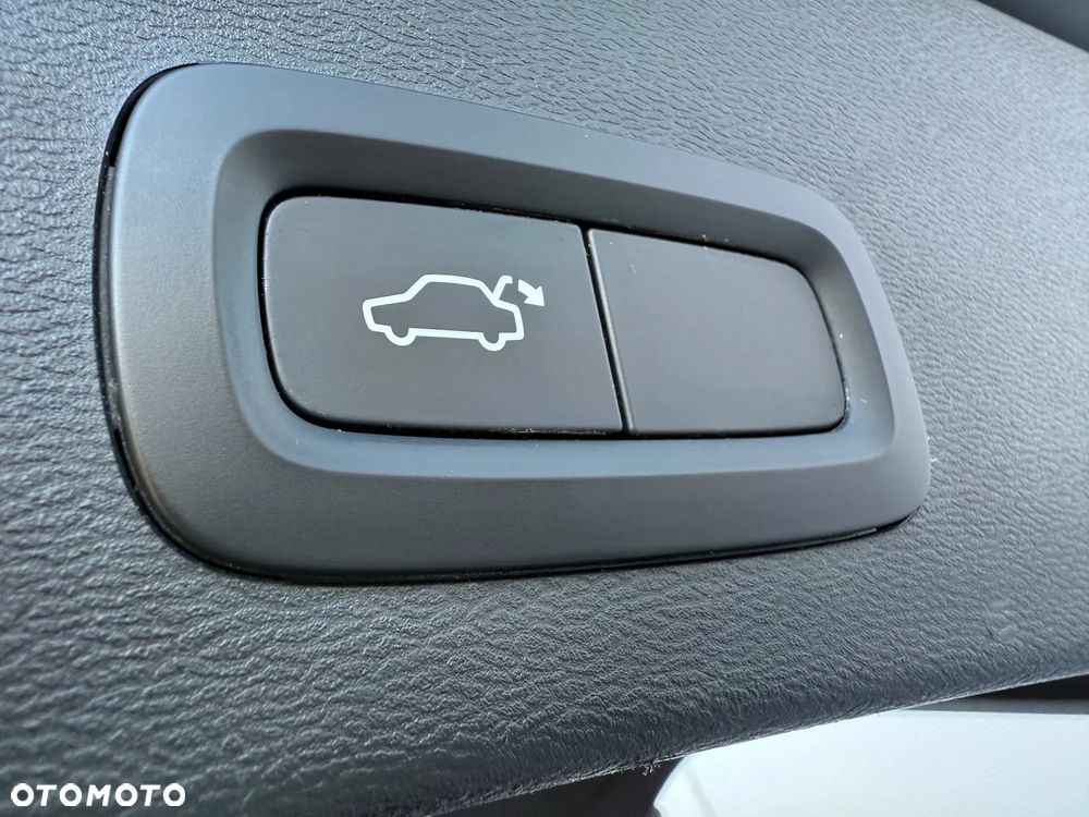 Volvo XC 40 T2 Momentum Core - 17