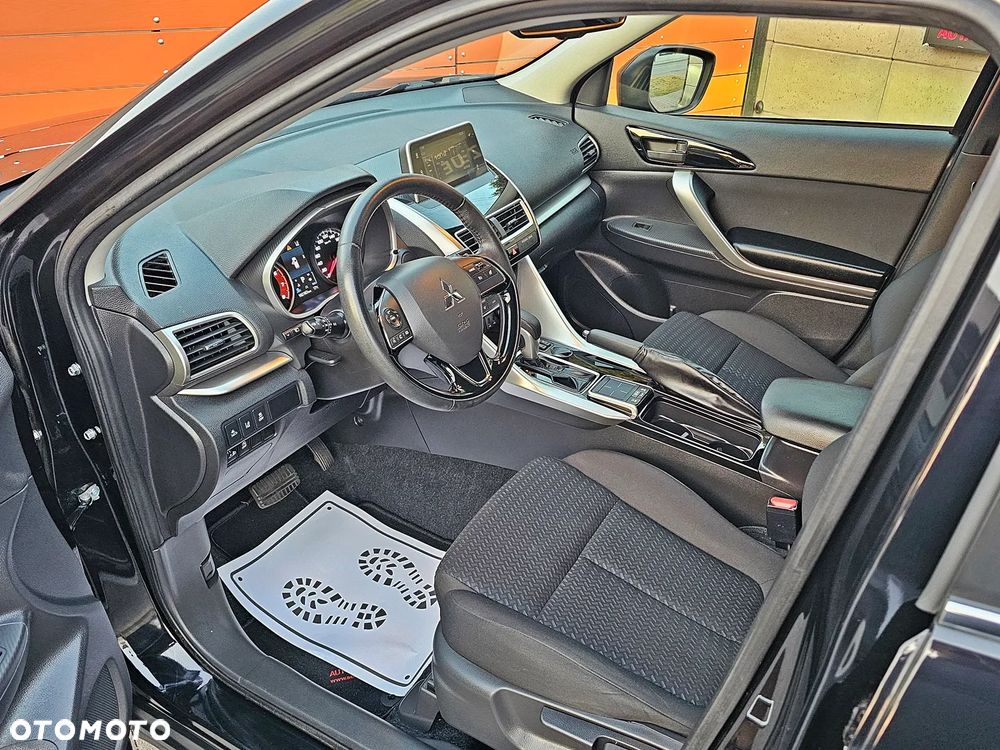 Mitsubishi Eclipse Cross 1.5 T-MIVEC CVT 2WD Spirit - 13