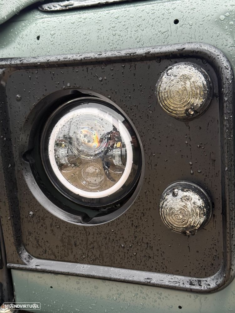 Land Rover Defender 110 SE - 48