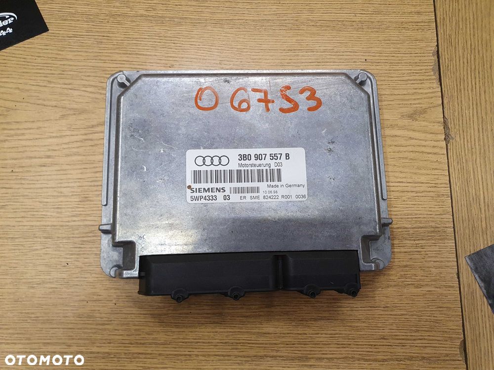 Komputer 3B0907557B Sterownik Moduł Silnika 1.6 8V Audi A4 B5 VW Passat B5 - 1