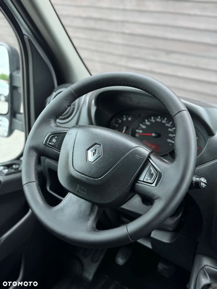 Renault Master - 25