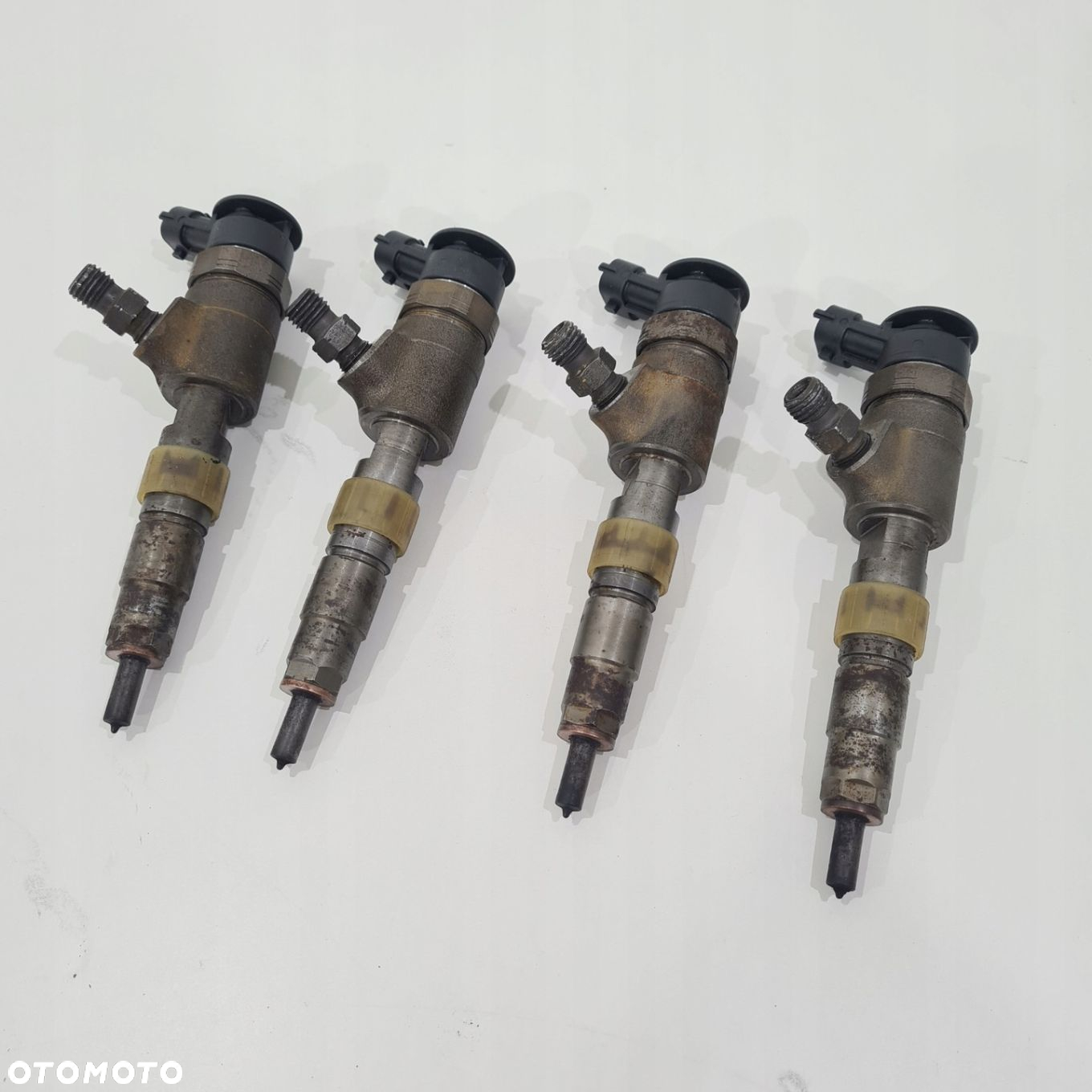 Komplet wtryskiwaczy PEUGEOT CITROEN 1.6 EHDI 8V BOSCH 0445110340 - 3