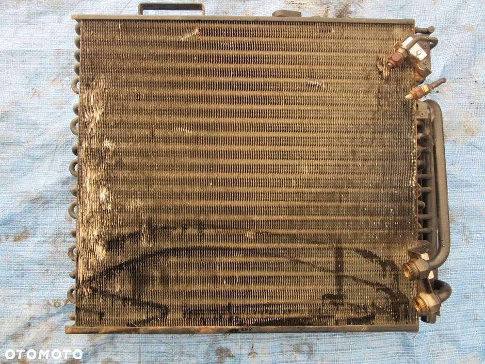 Chłodnica zespolona oleju klimatyzacji Case CVX130 Steyr CVT - 1