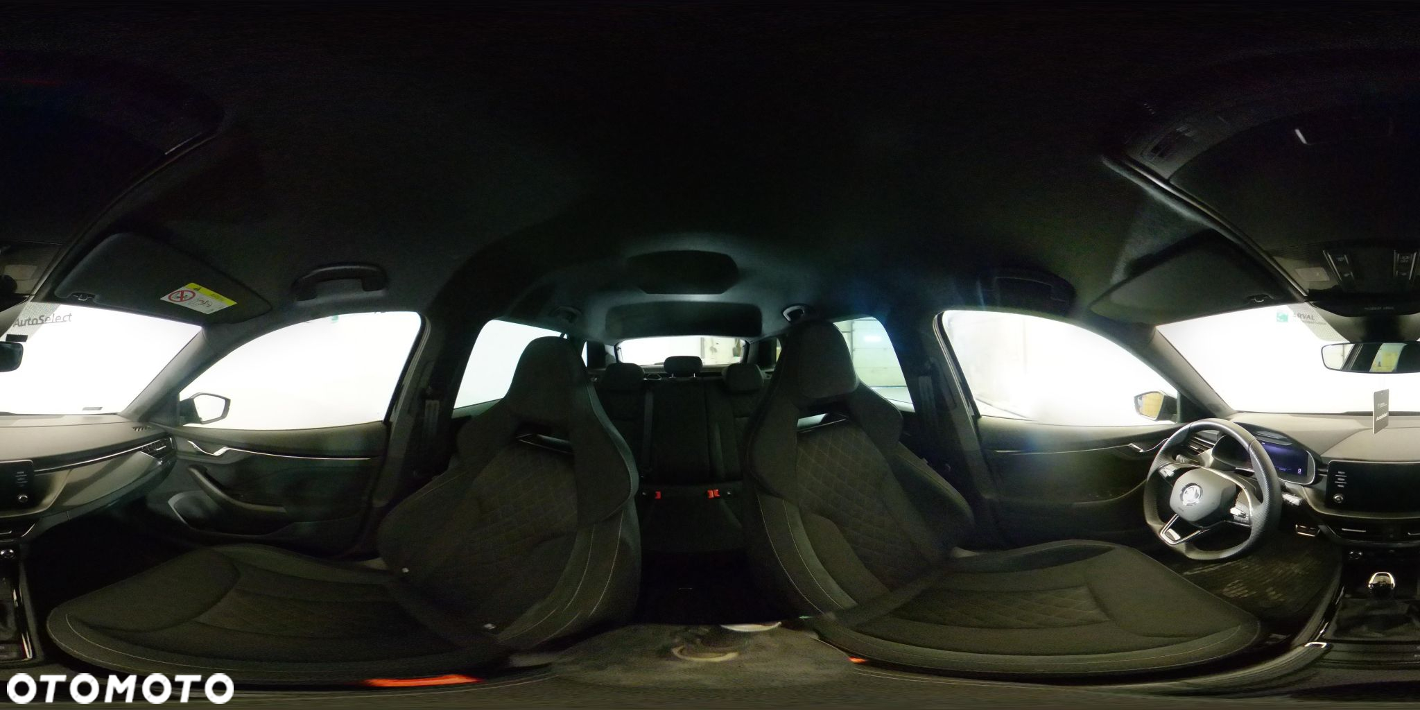 Skoda Kamiq 1.5 TSI Monte Carlo DSG - 10