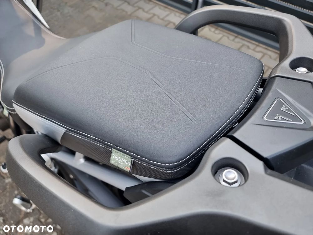 Triumph Tiger - 10