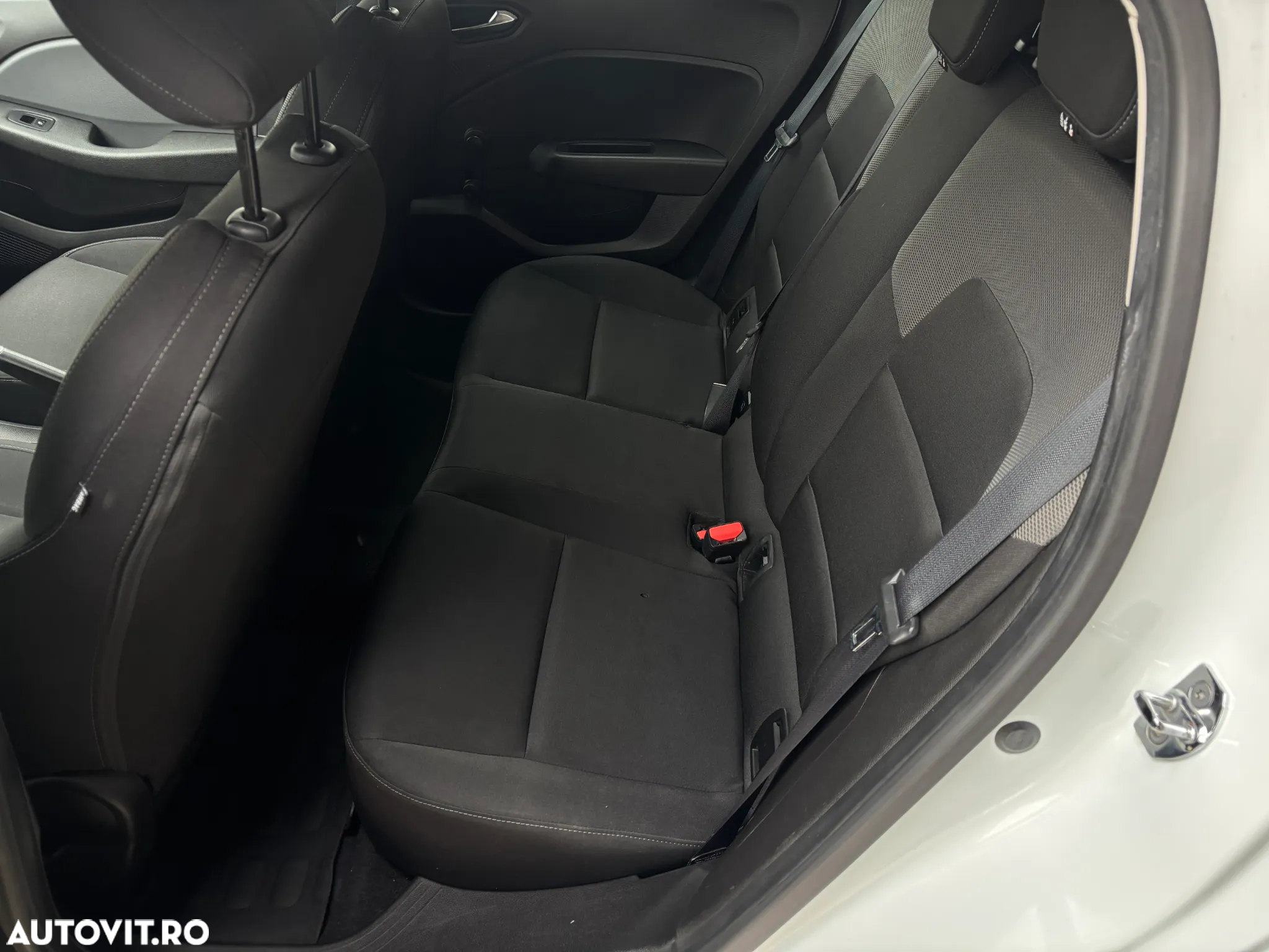 Renault Clio V 1.0 TCe 90 Techno - 36