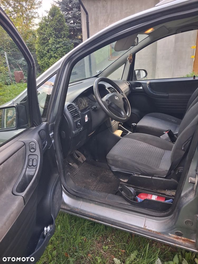 Opel Zafira 1.8 16V Comfort - 4
