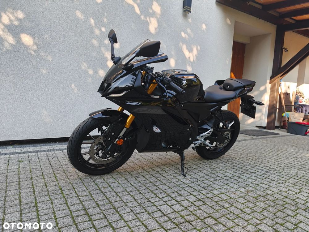 Yamaha YZF - 20