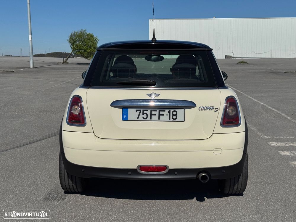 MINI 3 Portas Cooper D - 11